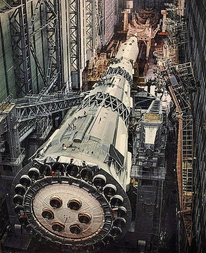      SpaceX, ,  
