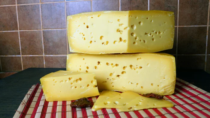 Jarlsberg cheese. Norwegian cheese recipe + tasting (video) - My, Cheese, Cheese making, Food, Recipe, Cooking, With grandfather at lunch, Video, Longpost