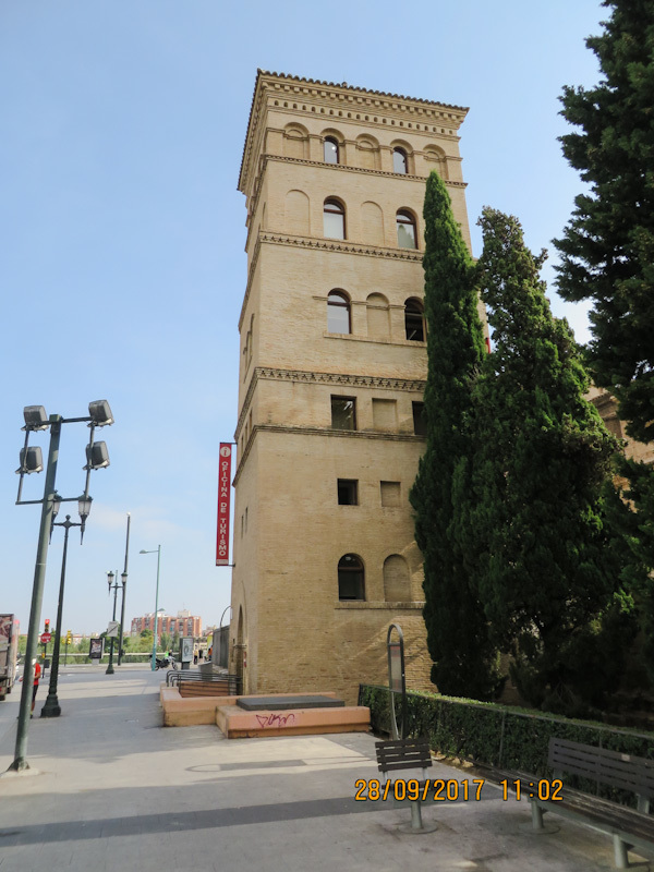 Zaragoza and old cinema - My, Spain, Zaragoza, Travels, Church, Old movies, Longpost