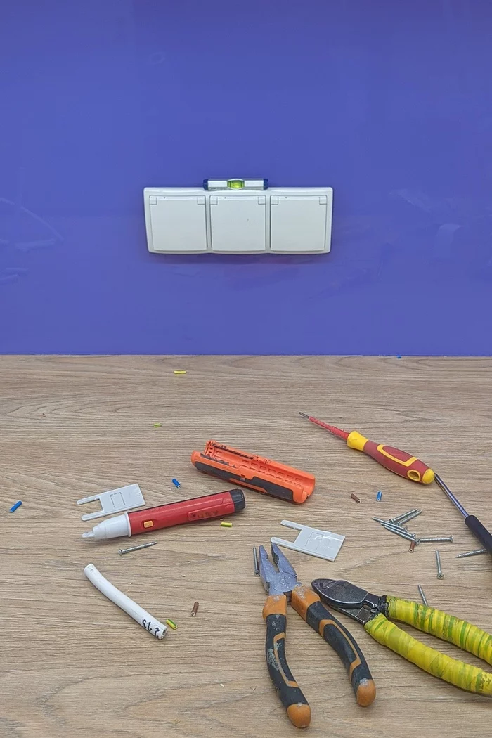 Installation of a kitchen outlet in the office - Longpost, Repair, Warsaw, Electrician, My