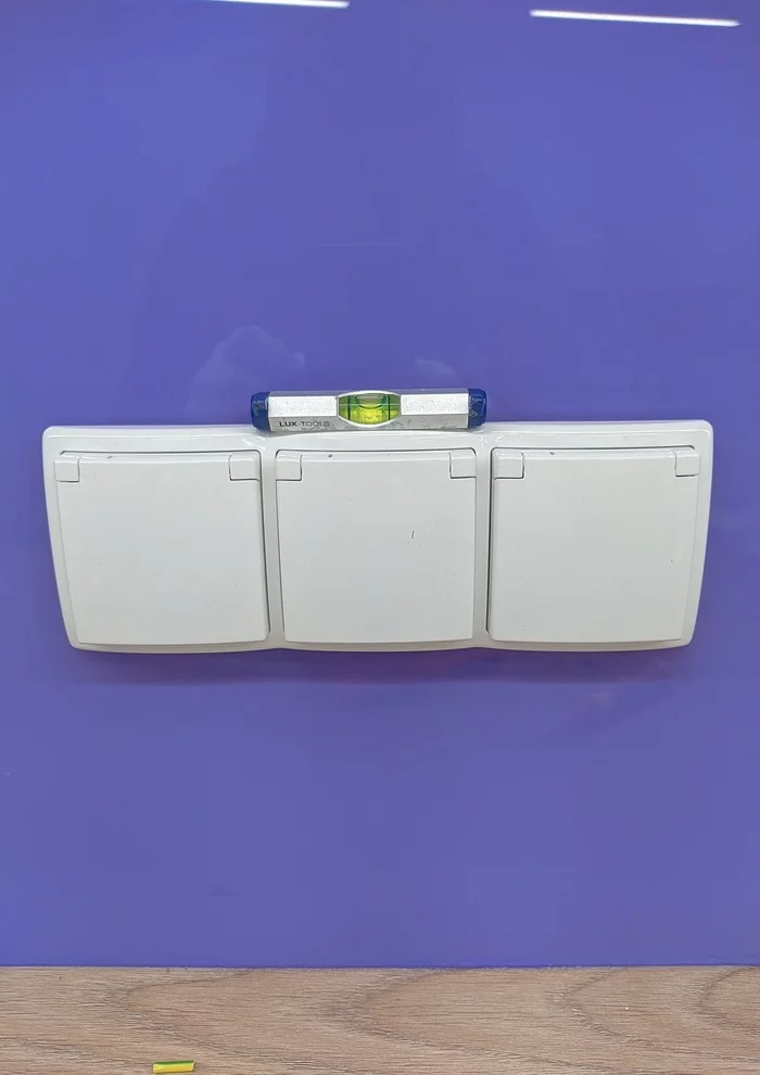 Installation of a kitchen outlet in the office - Longpost, Repair, Warsaw, Electrician, My