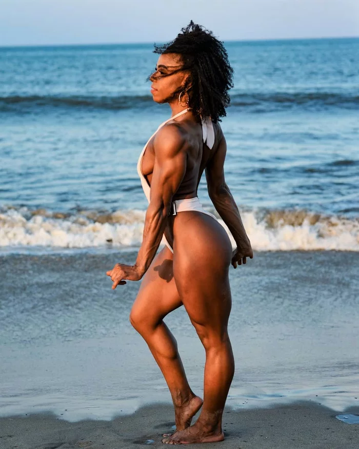 Sh'nere mattise deas - NSFW, Girls, Strong girl, Sports girls, Bodybuilders, The photo, Body-building, Sleep-Sleep, Fitness, Swimsuit, Longpost