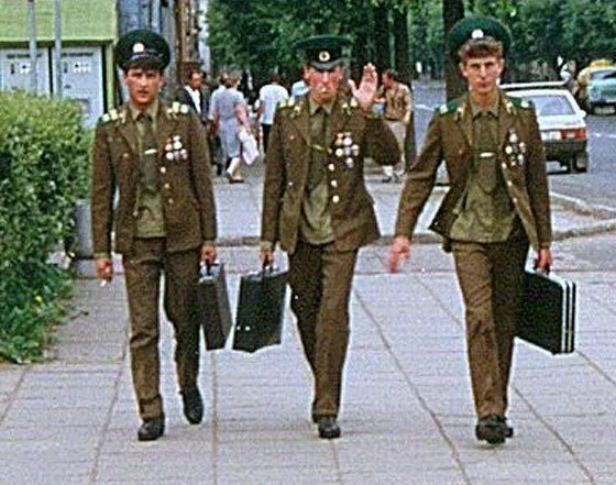 Почему солдаты в СССР так любили цыганское золото Армия, СССР, Демобилизация, Яндекс Дзен, Длиннопост Почему солдаты в СССР так любили цыганское золото Армия, СССР, Демобилизация, Яндекс Дзен, Длиннопост