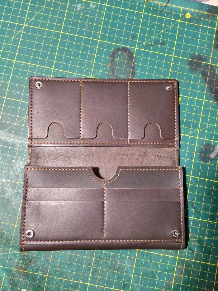 Unpretentious longer with a large pocket - My, Leather products, Handmade, Leather, Wallet, Crast, Sewing, Hand seam, Longpost