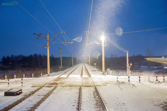 Evening snowfall - My, Railway, A train, Transport, Snowfall, Evening, Cabin, The photo