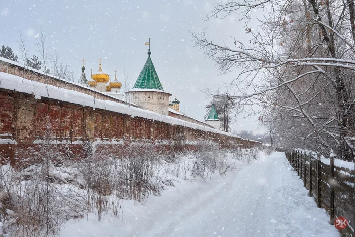 At the walls of the Ipatiev Monastery - My, The photo, Olympus, Nature, Kostroma, Ipatiev Monastery, Winter, Architecture