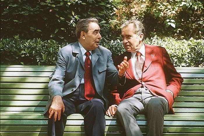 As if they weren't enemies. - The photo, Leonid Brezhnev, Richard Nixon, Story