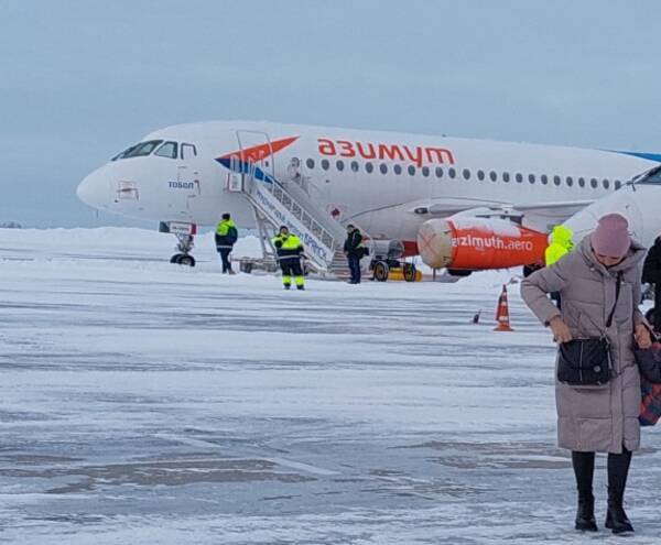 In Bryansk, the plane's engine failed due to a hare that got inside - Aviation, The rescue, Emergency landing, Crash, Incident, Aircraft engine, Hare, Bryansk, Video, Longpost