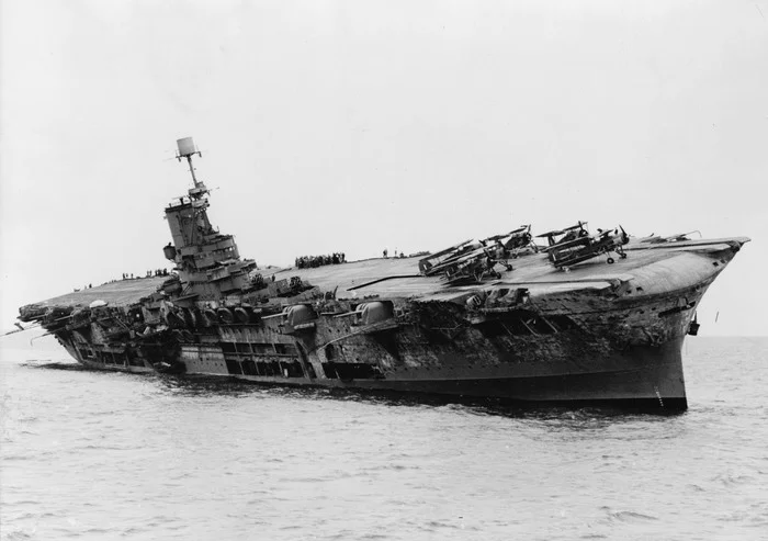 Sinking British aircraft carrier HMS Ark Royal, 13.11.1941 - The Second World War, Ship, Aircraft carrier, Unsinkable Sam, Historical photo, Military history
