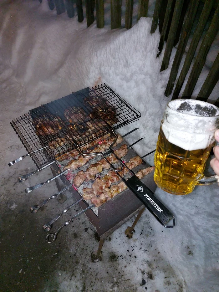 Winter kebabs to you in the feed :) - My, Shashlik, Winter, Beer, Meat