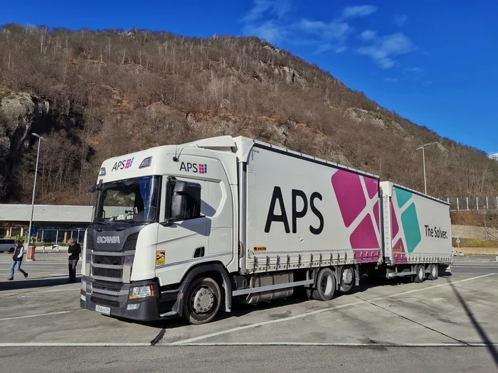 Trucker's Weekend - My, Truckers, Italy, Relaxation, Road, Truck, Cargo transportation, Travels, The photo, Score, Asia, Longpost