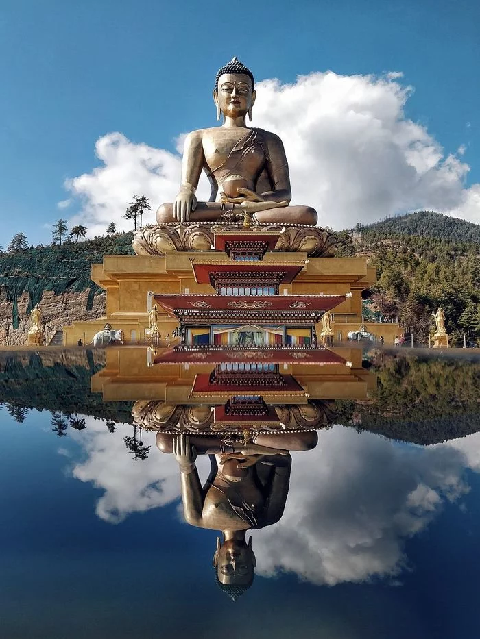 Buddha Dordenma (50-meter statue in Bhutan) - Buddhism, Sculpture, Bhutan