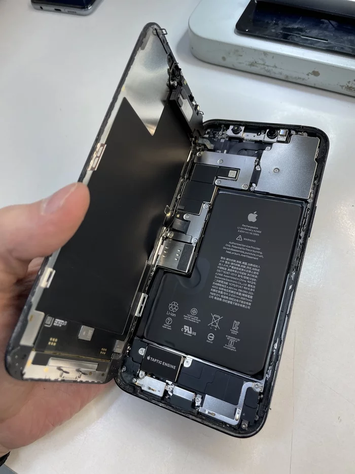 Replacing the Feng Shui Display on the iPhone 12 Pro Max - My, Repair, Ремонт телефона, Repair iPhone, Screen replacement, Syzran, Longpost