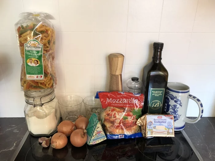 Experimenter: pasta with onions and cheese - My, Paste, Spaghetti, Pasta, Onion, Cheese, Men's cooking, Preparation, Recipe, Longpost, Cooking