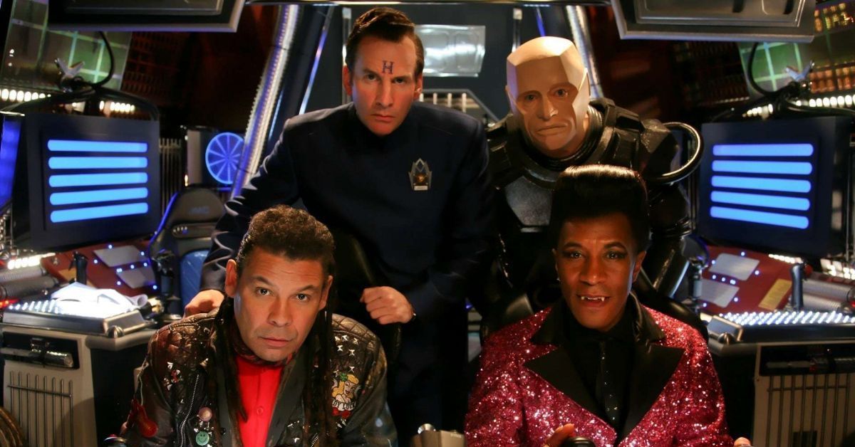 Red dwarf. Красный карлик 1988. Red Dwarf космический корабль.