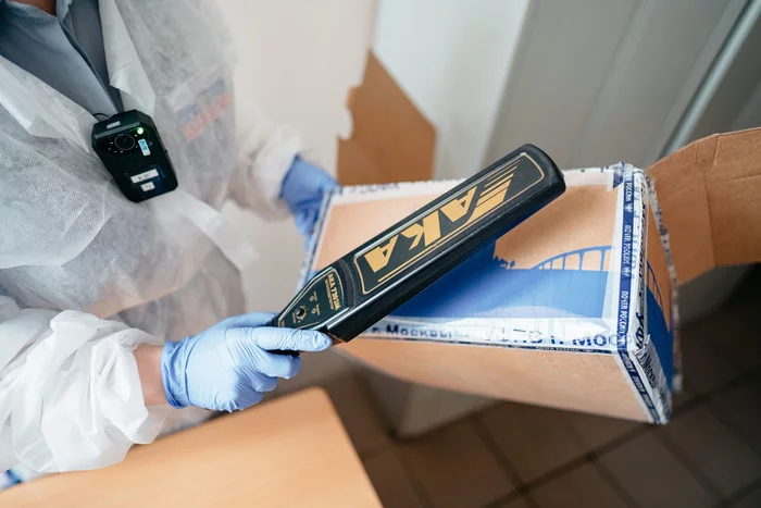 Как проверяют посылки и передачи в исправительных колониях Тюрьма, Зона, Исправительная колония, Колония, Профессия, Длиннопост Как проверяют посылки и передачи в исправительных колониях Тюрьма, Зона, Исправительная колония, Колония, Профессия, Длиннопост