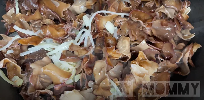 Salad of wood mushrooms Muer in Korean - snack recipe - how to cook Chinese wood mushrooms - My, Mushrooms, Video recipe, Recipe, Cooking, Salad, Snack, Dinner, Preparation, Vegetable salad, Korean food, Yummy, Vegan, At home, Brand, Food, Fancy food, Vegetables, Proper nutrition, cookbook, Video, Longpost