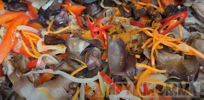 Salad of wood mushrooms Muer in Korean - snack recipe - how to cook Chinese wood mushrooms - My, Mushrooms, Video recipe, Recipe, Cooking, Salad, Snack, Dinner, Preparation, Vegetable salad, Korean food, Yummy, Vegan, At home, Brand, Food, Fancy food, Vegetables, Proper nutrition, cookbook, Video, Longpost