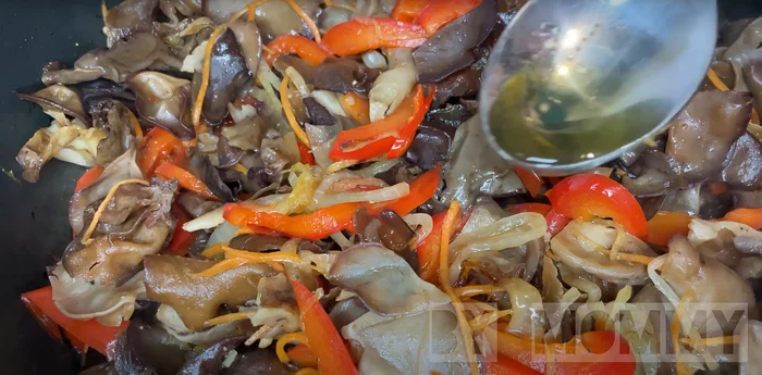 Salad of wood mushrooms Muer in Korean - snack recipe - how to cook Chinese wood mushrooms - My, Mushrooms, Video recipe, Recipe, Cooking, Salad, Snack, Dinner, Preparation, Vegetable salad, Korean food, Yummy, Vegan, At home, Brand, Food, Fancy food, Vegetables, Proper nutrition, cookbook, Video, Longpost