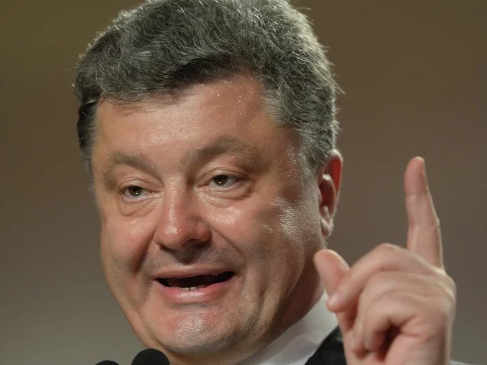 Poroshenko called Zelensky absolute inadequate and urged to go to Bankova - Ukraine, Politics, news, Petro Poroshenko, Vladimir Zelensky, Burn