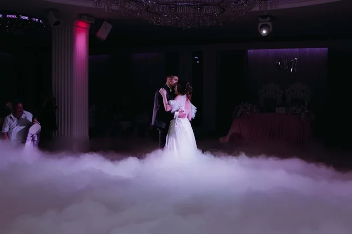 Heavy smoke - My, Wedding, Smoke