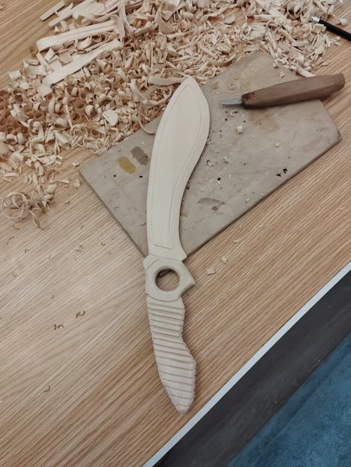 Kukri made of wood (linden, trimmings of lining) - My, Machete, Thread, Knife, Wood, Cutting out, Crafts, Toys, Longpost