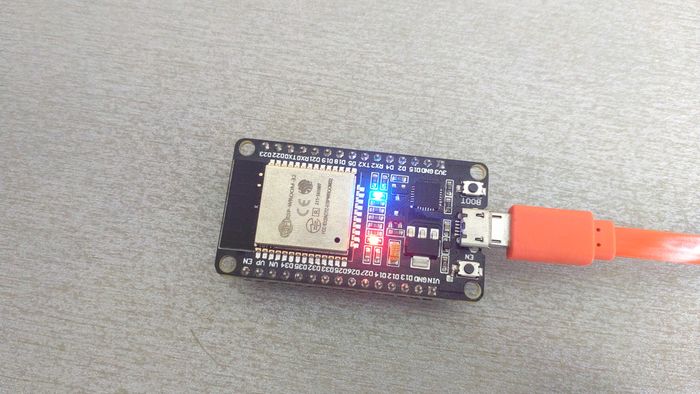 Микроконтроллер ESP32 MicroPython. Пример первой программы Урок, Видеоблог, Программирование, Esp8266, Esp32, Python, Обучение, Видео, Длиннопост