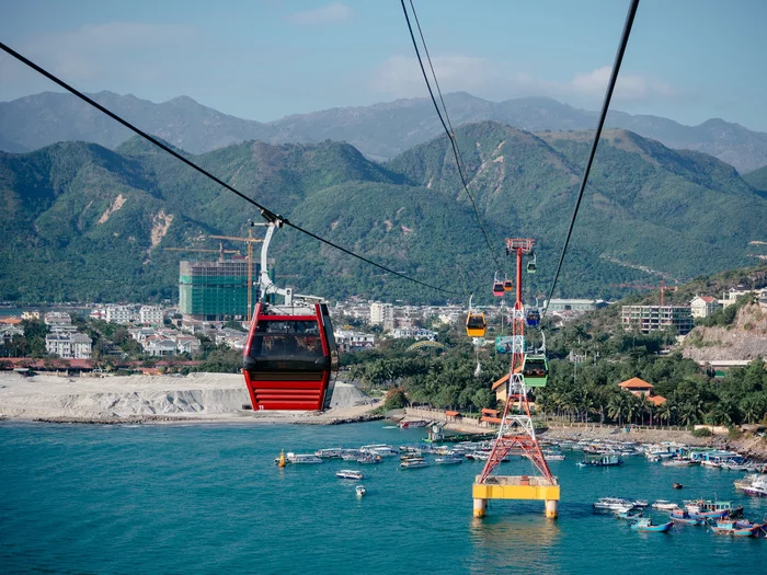 Самая длинная канатная дорога над морем. Парк развлечений Vinpearl Путешествия, Вьетнам, Отдых, Достопримечательности, Отпуск, Длиннопост