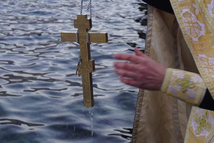 In Sevastopol, holy water was allowed through communal pipes - Crimea, Sevastopol, ROC, Baptism, Consecration