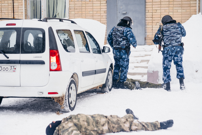 Нападение на спецавтомобиль конвойной службы |Пикабу