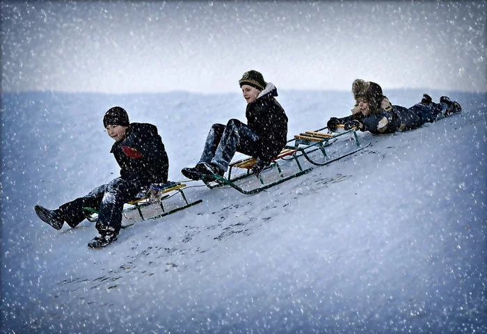 Response to the post About sprinkling slides with sand, idiots and responsibility - Humor, Stupidity, Slide, Winter, Sled, Russia, Moscow, Skating, Ice, Children, Childhood, Mat, Reply to post