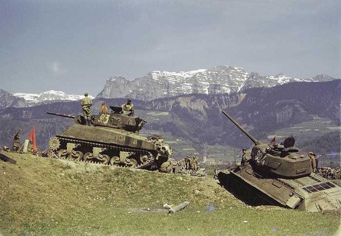 There's a week left... - the USSR, USA, Allies, Lend-Lease, Tanks, Sherman, T-34, Austria, The photo
