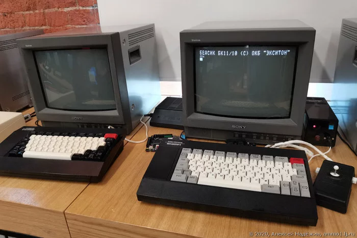 Russian mined 6 bitcoins on a Soviet computer - Bitcoins, Cryptocurrency, Humor, Satire, IA Panorama