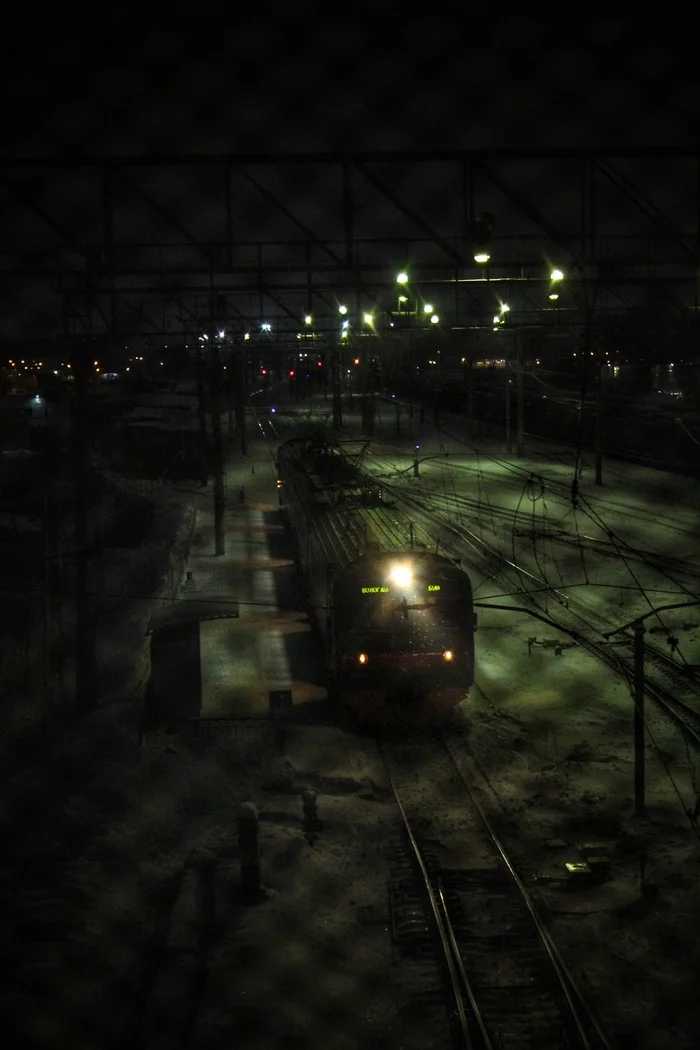 Evening train - A train, The photo, Evening, Lamp