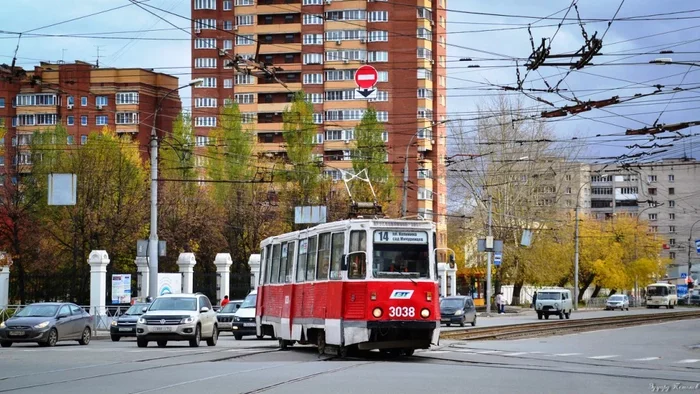 Instead of buying three new trams, five Soviet trams will be modernized. - My, Economy, Politics, История России, Electric transport, Novosibirsk, Russia, Saving, Optimization, Longpost