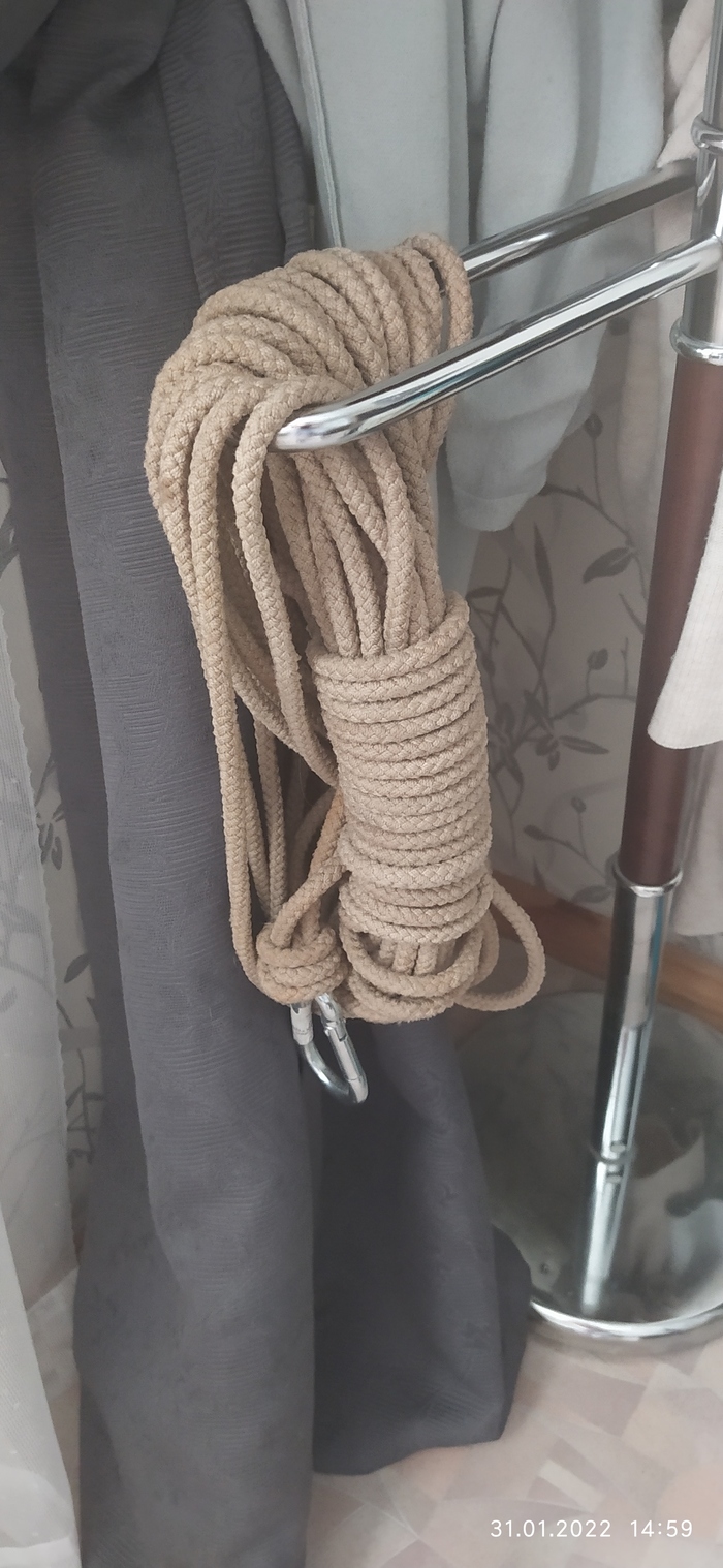 ����� ����