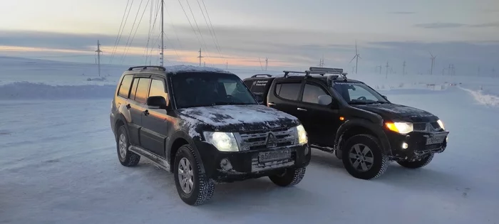 Вечерний Лайтец на Лисьей сопке. ПерекатиКольский Patrol Y61 Pajero 3 4 L200 Discovery 4 Hover H3 - Моё, Кольский полуостров, Путешествие по России, Север, Туристы, Авто, 4х4, Mitsubishi, Nissan, Снег, Зима, Видео, Длиннопост