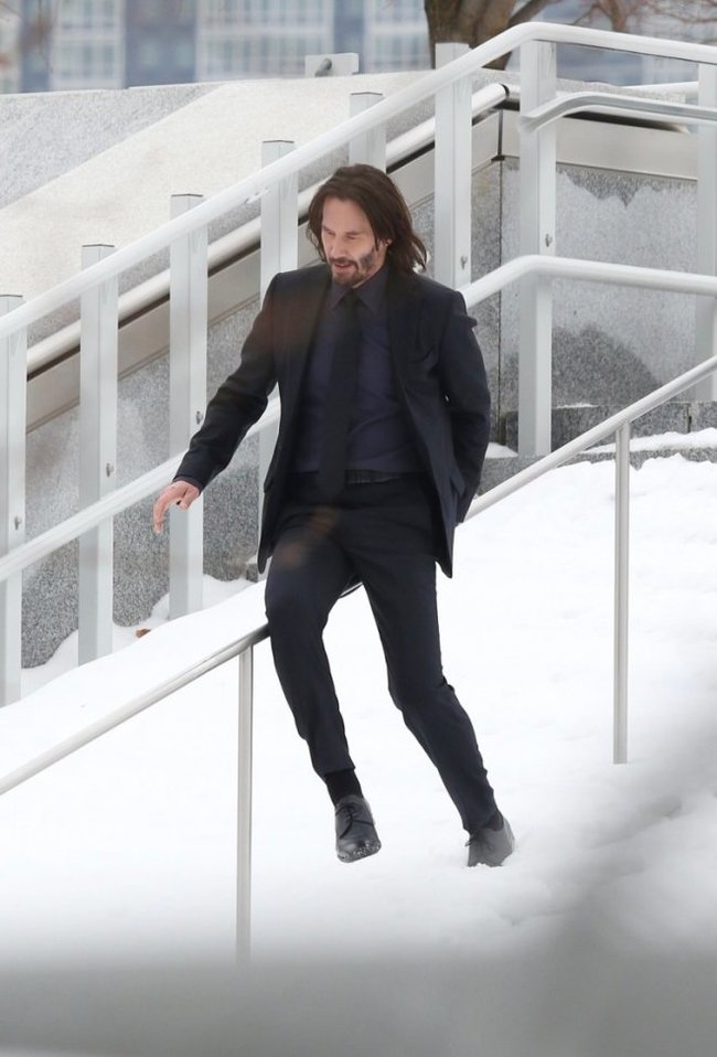 Class - Keanu Reeves, Railings, Rolled, And I liked it., Longpost