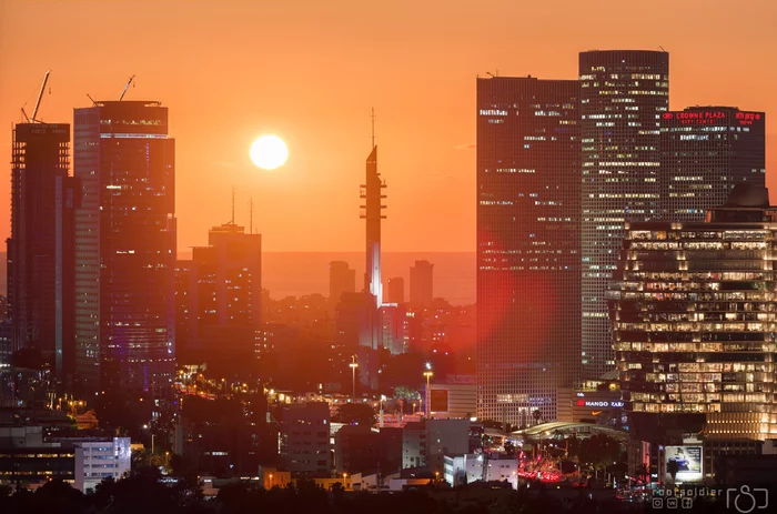 Welcome to Tel Aviv! - My, Israel, Tel Aviv, The photo, Photographer, Alexey Golubev, Town, Architecture, Street photography, Sunset, Sea, Canon