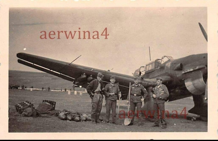 Junkers Ju 87 («Юнкерс-87»), «Штука» на аэродроме в Константиновке