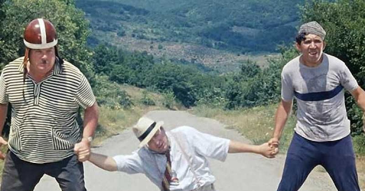 Фото кавказская пленница трое на дороге
