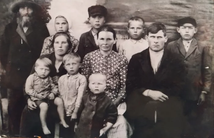 Photo of my ancestors - My, Life stories, Memory, Genealogy, Story, Past, Memories, Retro, The photo, Black and white photo, Old photo, История России, Grandmothers and grandfathers