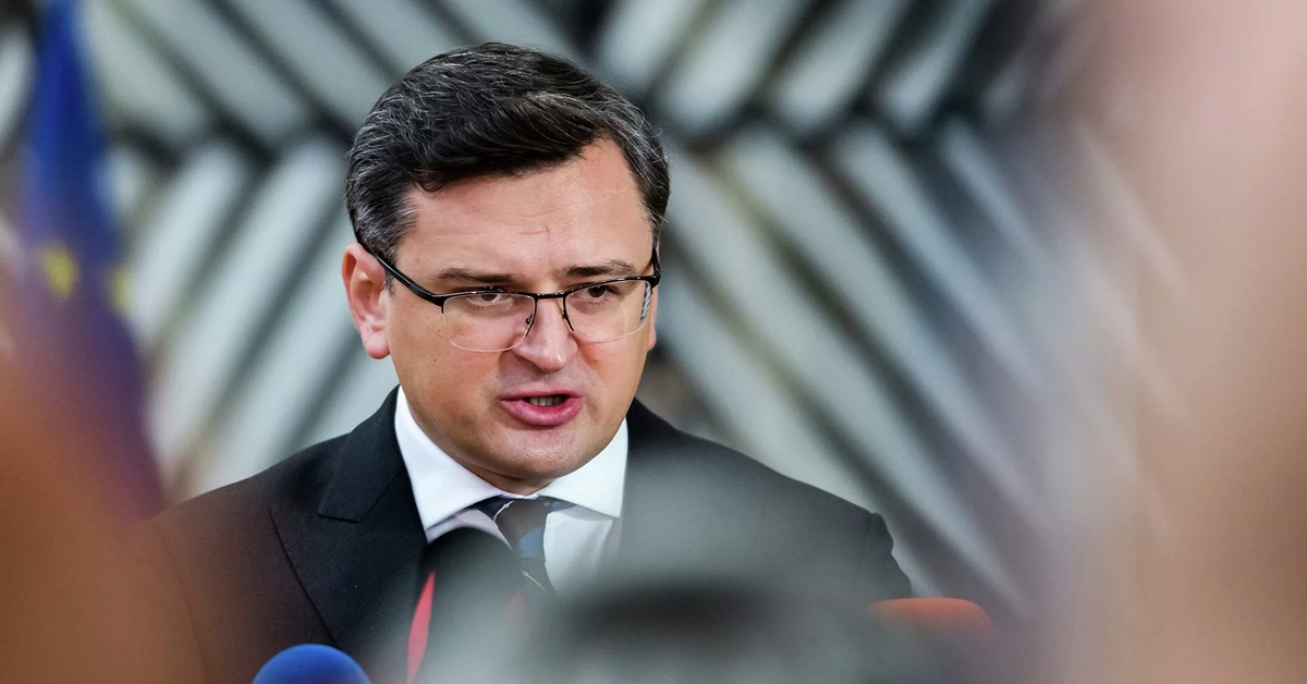 Кулеба. Кулеба в китае. Кулеба в китае. Кулеба 2022. Дипломаты китая.