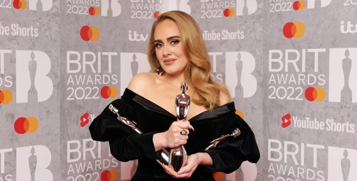 Adele was accused of transphobia when she said she was happy to be a woman while receiving the award. - Transgender, Tolerance, Feminism, LGBT, Sjw, Transphobia, Video, Longpost, Adele, Adele