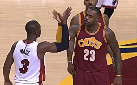 У Леброна три руки о-о-ууу