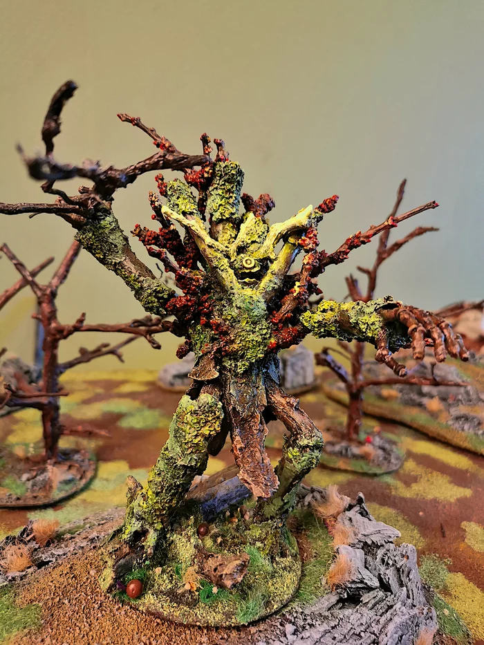 Scruffed a hefty miniature ent! - My, Craft, Tabletop role-playing games, Desktop wargame, Miniature, Ents, Board games, GIF, Video, Longpost