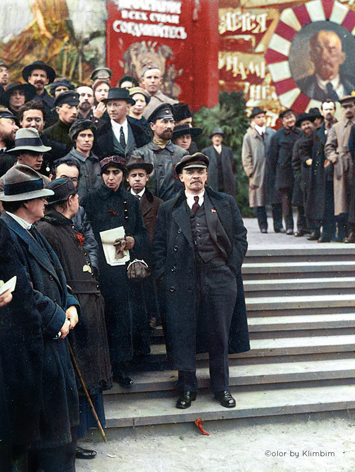 V.I.Lenin at the parade of vsevobuch's troops. Moscow, May 25, 1919 - The photo, Colorization, Lenin, Parade, Moscow