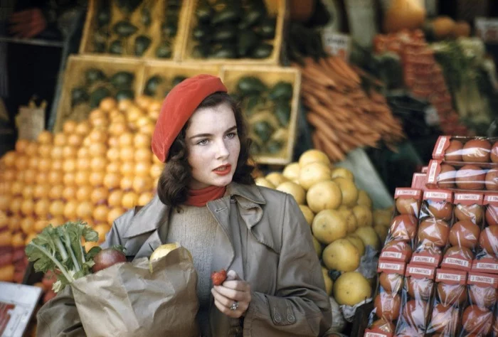 Geraldine Dent, New York, 1949. Photographer Ruth Orkin - Girls, The photo