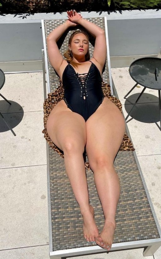 Chubby queens of thick thighs - NSFW, Erotic, Boobs, Booty, Good body, Thong, Fullness, MILF, Tights, Brunette, Extra thicc, Leggings, Leggings, Swimsuit, Bikini, Longpost, Thick Thighs
