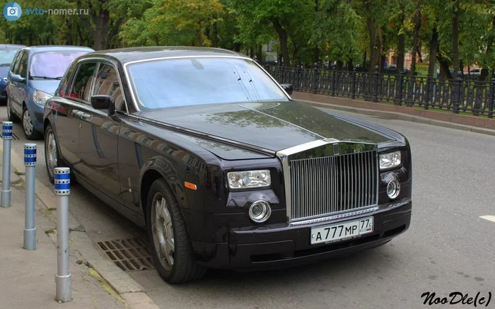 In Moscow, stopped Rolls-Royce with numbers from Zhiguli - Negative, Moscow, Car plate numbers, Amr, Rolls-royce, Vaz-2115, Police, Text